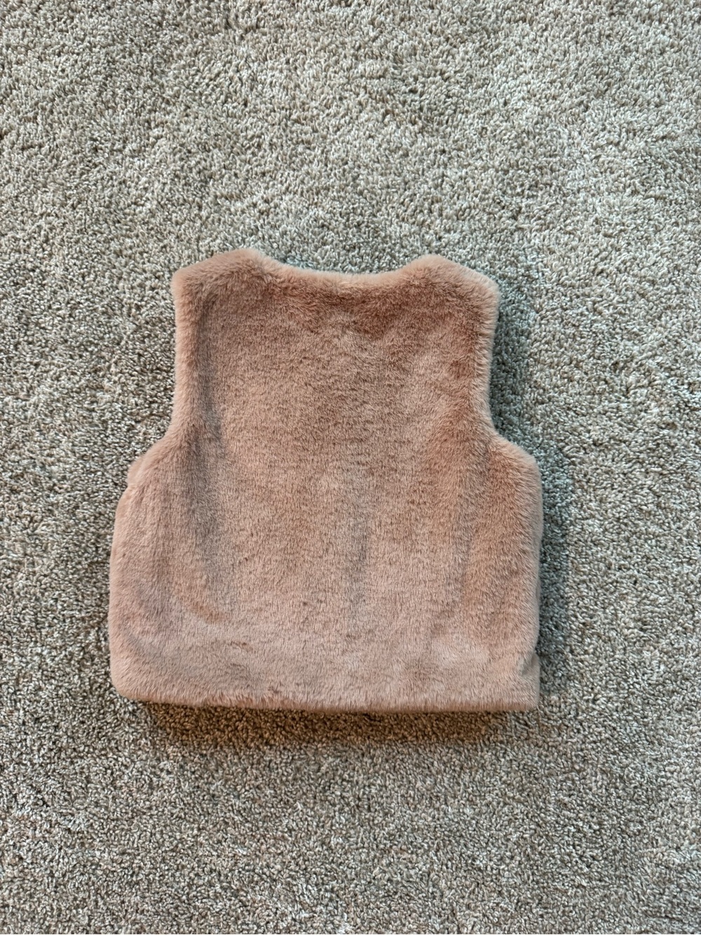 Girls Fall Clothing Lot Size 4T Plaid dress, quilted vest, fur vest, sweater - Picture 13 of 16